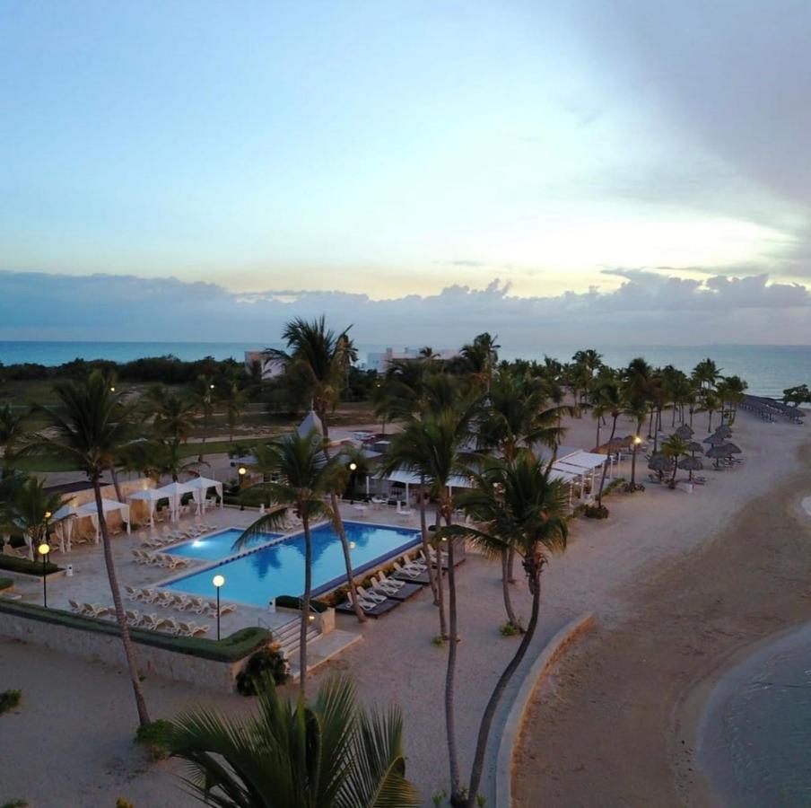 Villa Real Playa Nueva Romana Soco Exterior photo